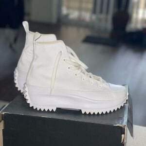 All Star/ Converse white sneakers high top